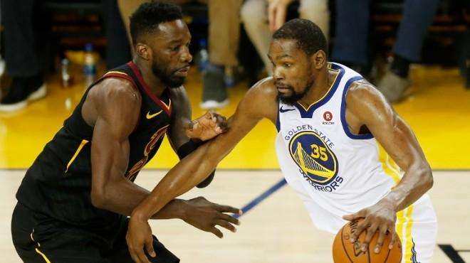 他的底线击 他的底线击